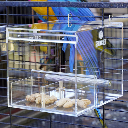 Designed for less waste and easier cleaning – Seed Cube