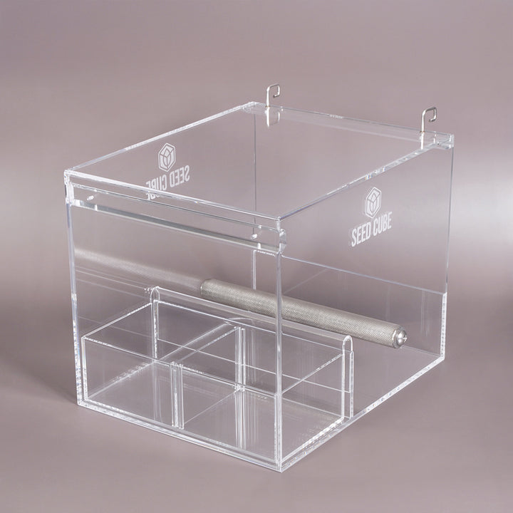 Complete no mess feeding system – Seed Cube