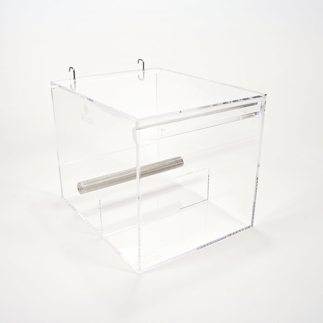 Spacious Large Seed Cube bird feeder with 26cm x 21cm dimensions
