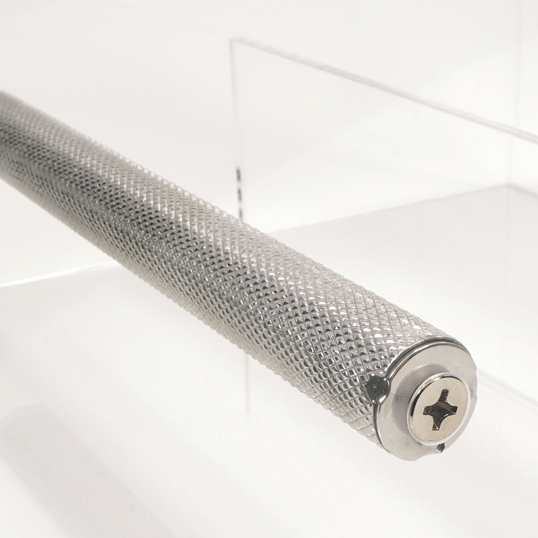Knurled stainless steel perch on Large Seed Cube for bird comfort
