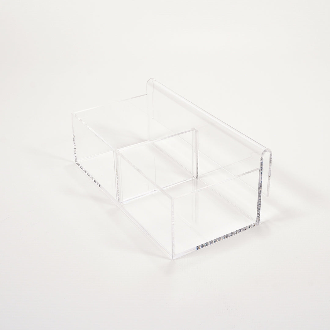 Spacious and durable Large Seed Cube with Easy-Tray for mess-free feeding

