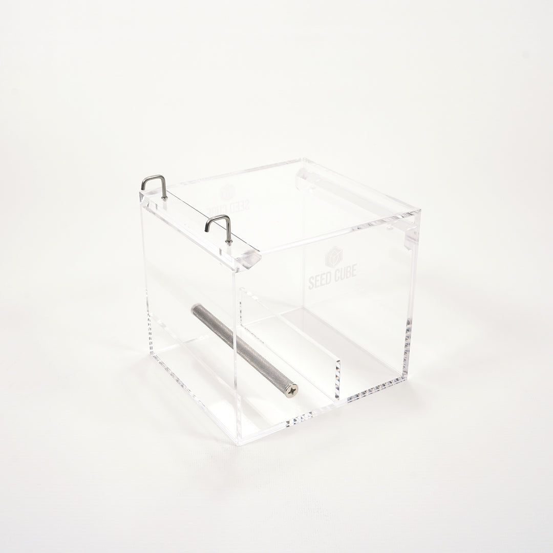 Mess free bird feeder designed for small birds - Small Seed Cube
